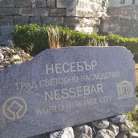South Larisa Nesebyr